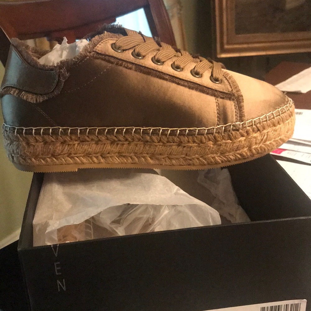 Steven by Steve Madden Olive Satin Shoes